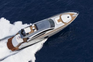 Superyacht Pershing 82 - view from above-001